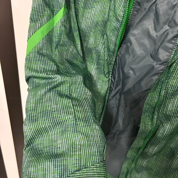 Columbia Green and Gray Jacket - Picture 3 of 7